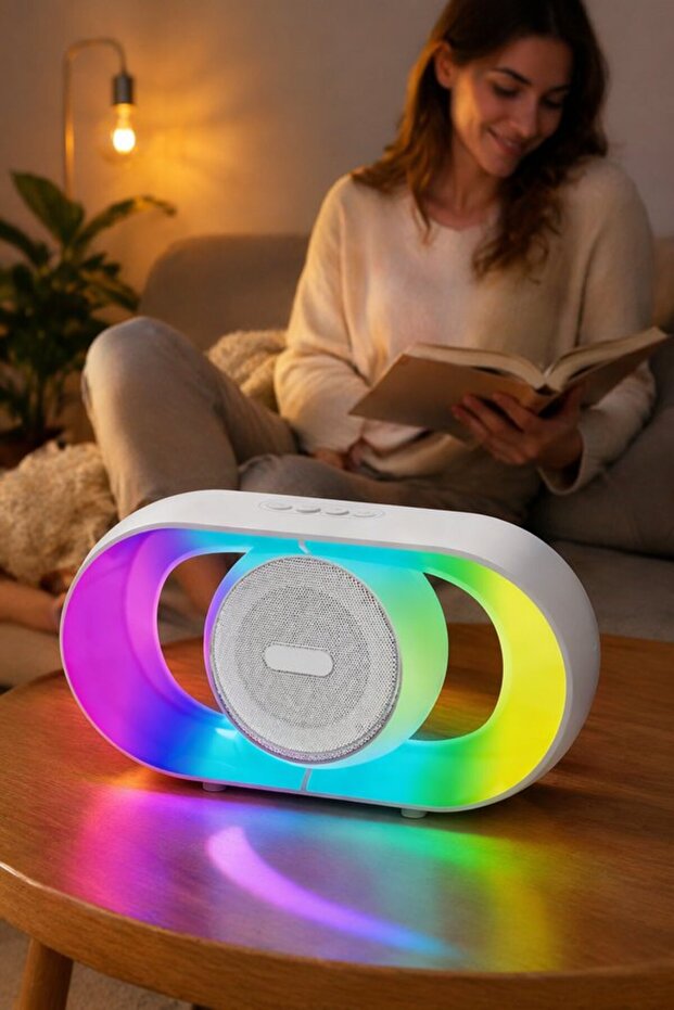مكبر صوت بلوتوث محمول مع إضاءة LED ملونة وصوت محيطي 360 درجة مع تعزيز الباس قابل لإعادة الشحن
