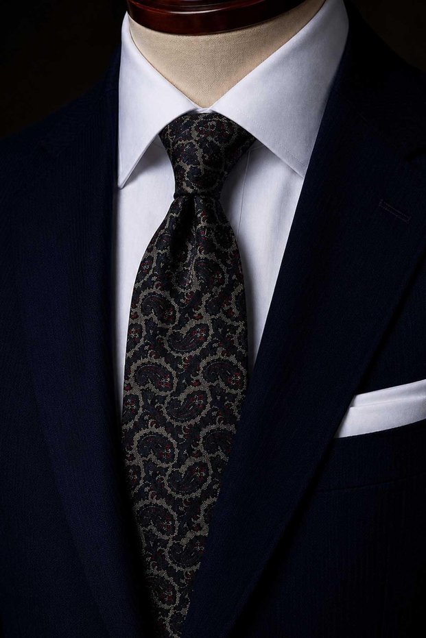 Black - Beige Shawl Pattern Italian Silk Tie Ik2524
