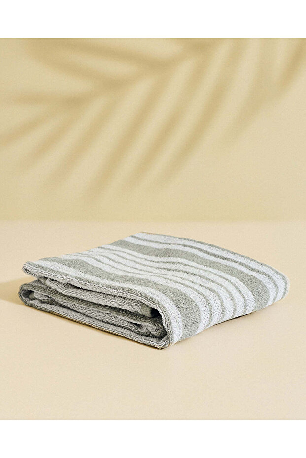 Light Grey Striped Bath Towel 70x140cm
