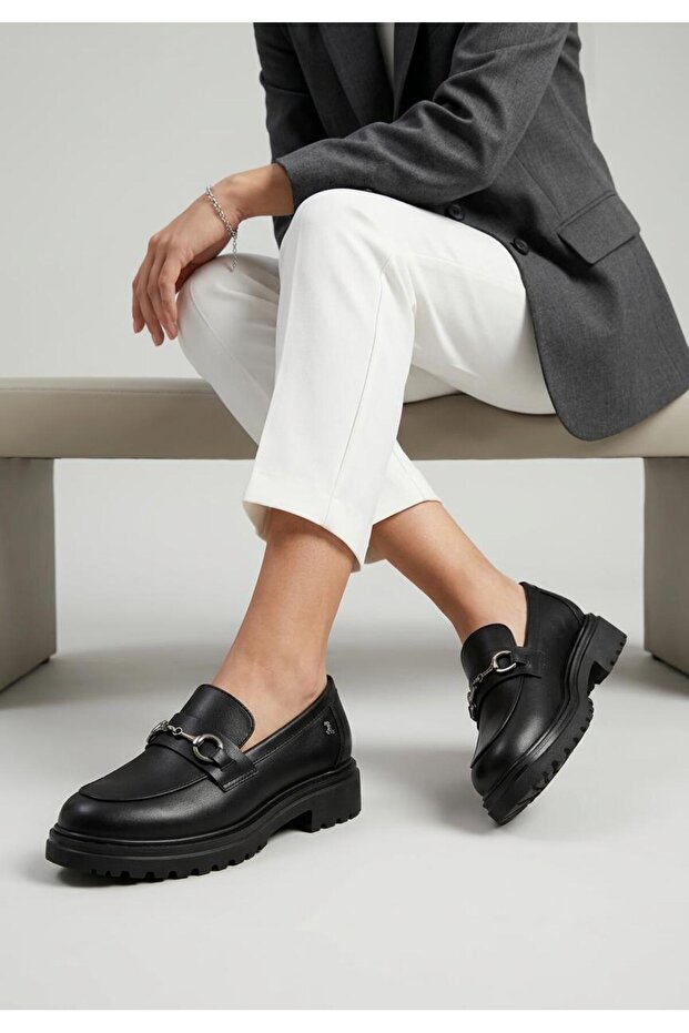 2412922K Women's Genuine Leather Buckle Loafer Shoes