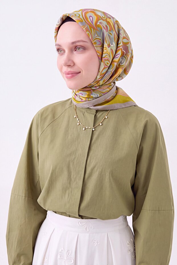 Velora Scarf Aura Floral Oil Green