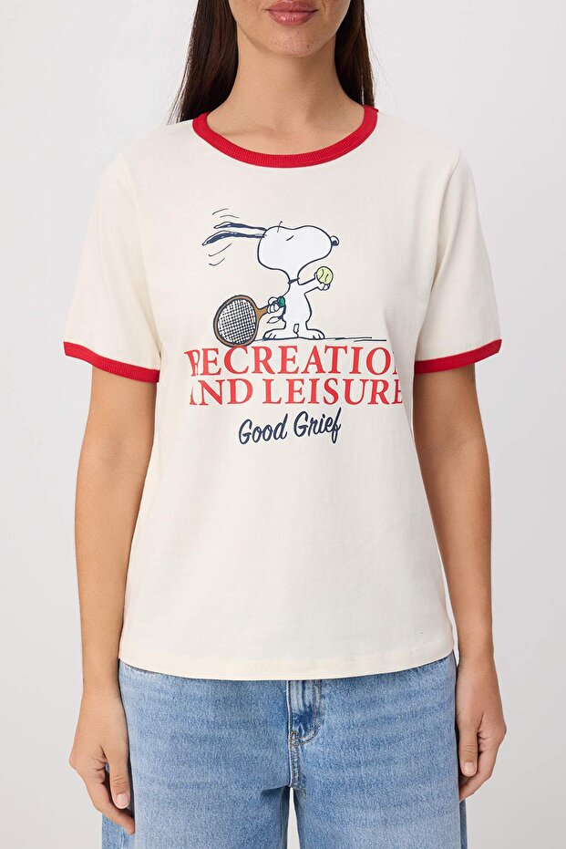 Ekru Snoopy Lisanslı Regular Kısa Kollu Tok %100 Pamuk Örme T-Shirt TWOSS26TS0013 - 3