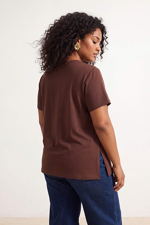 Kahverengi-Beyaz-Mavi 3'lü Paket Oversize Basic Büyük Beden T-shirt TBBSS26BF00025 - 7