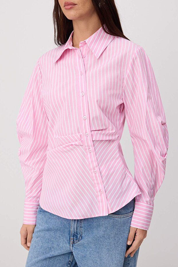 Pembe-Çok Renkli Balon Kol Detaylı Bele Oturan Asimetrik Fitted Gömlek TWOSS25GO00155 - 3
