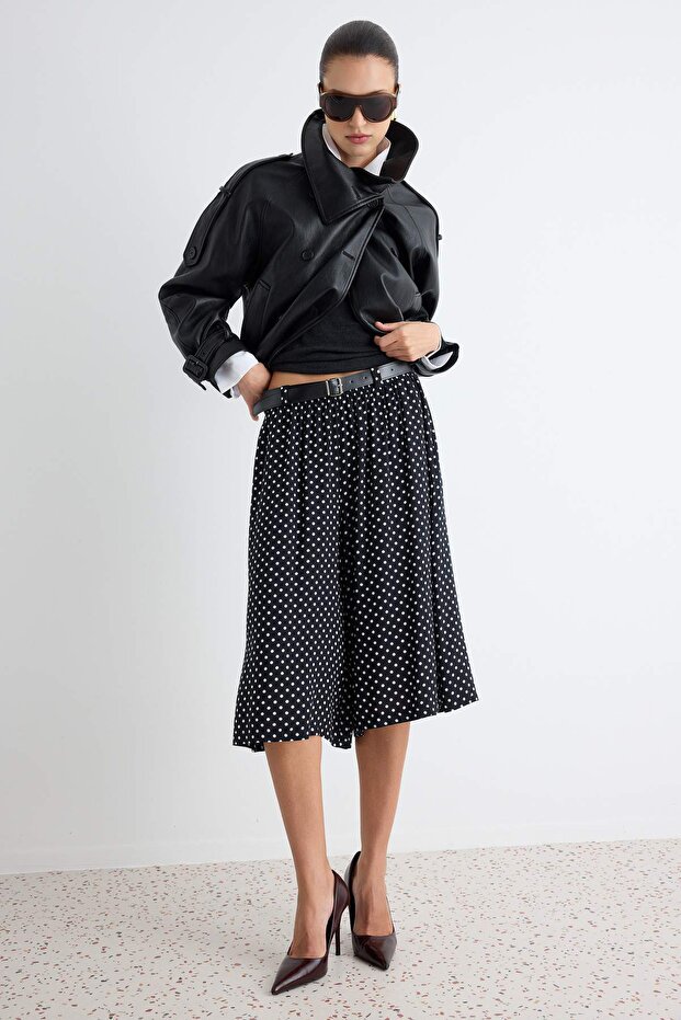 Siyah-Beyaz Kemerli Puantiyeli Rahat Kesim Culotte Pantolon TWOAW27PL00029