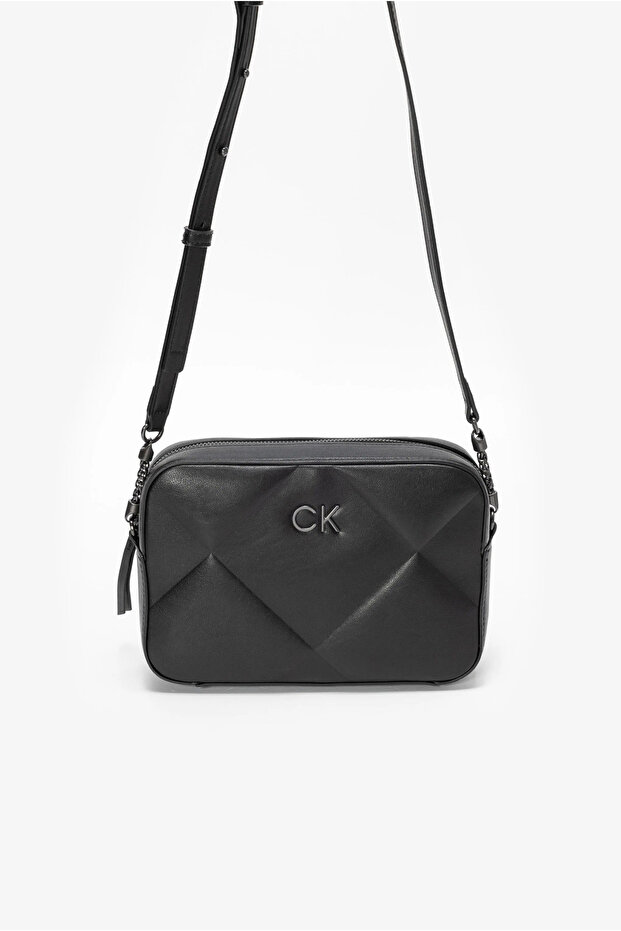 Re-Lock Quilt Camera Women's Mini Shoulder Bag