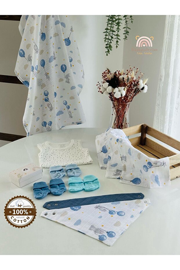 Muslin & Bamboo Newborn Gift Set (Blanket, Handkerchief, Bib, Bodysuit, Socks)