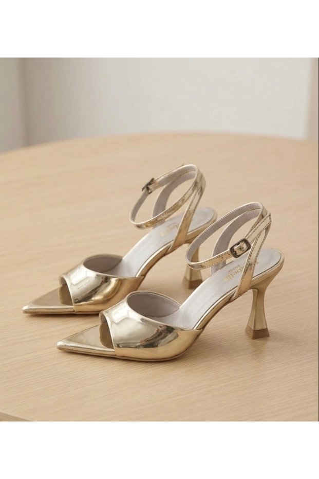 Gold Patent Leather Goblet Heeled Women's Evening Dress Shoes Pointed Toe Low-Cut Sandals