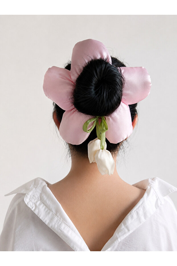 Satin Bagel Bun Buckle with Tulip Figure