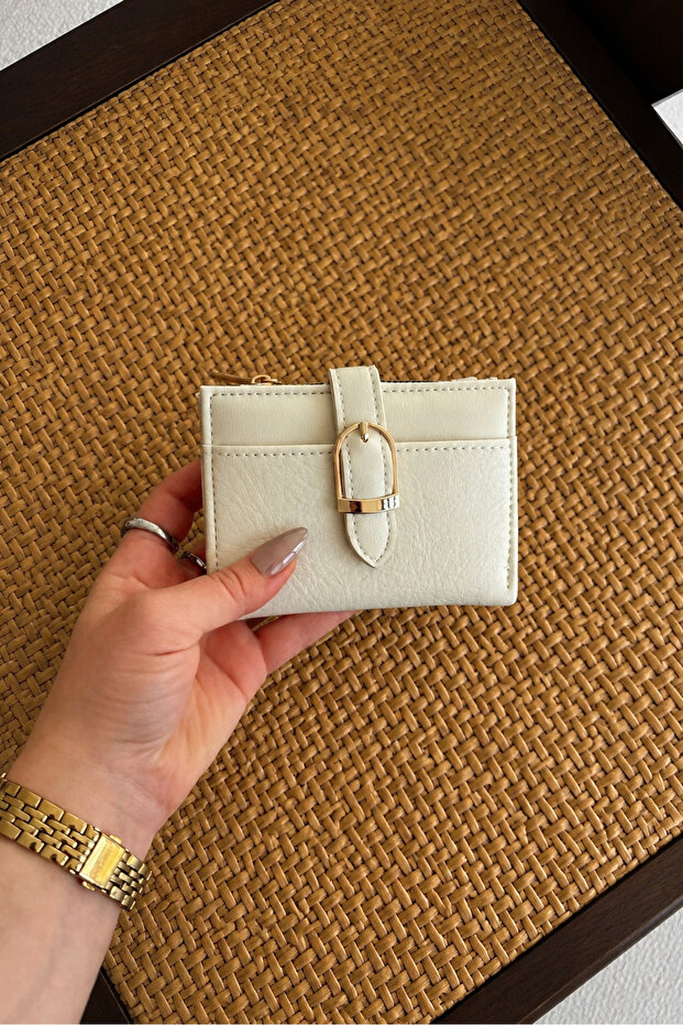 Mary Buckle Detailed Cream Medium Wallet