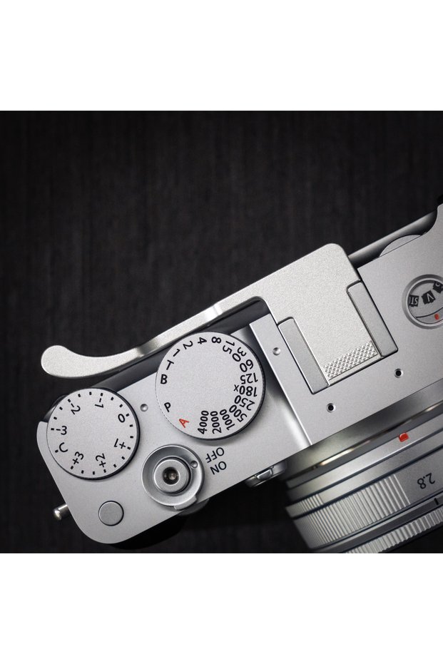 Silver Aluminum Metal Hot Shoe Thumb-Up Hotshoe Thumb Up Grip for Fujifilm XE5 Fuji X-E5 Camera Hand