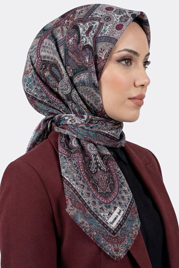 وشاح نسائي منقوش بنمط عرقي باللون الفيروزي من إكرو