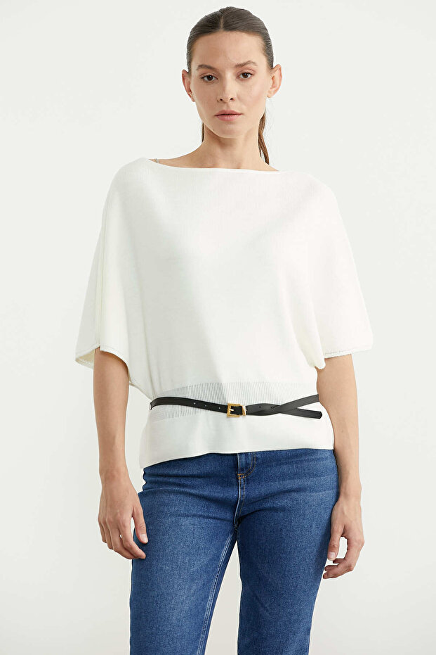 Low Sleeve Knitwear T-Shirt with Belt Accessory - Ecru
