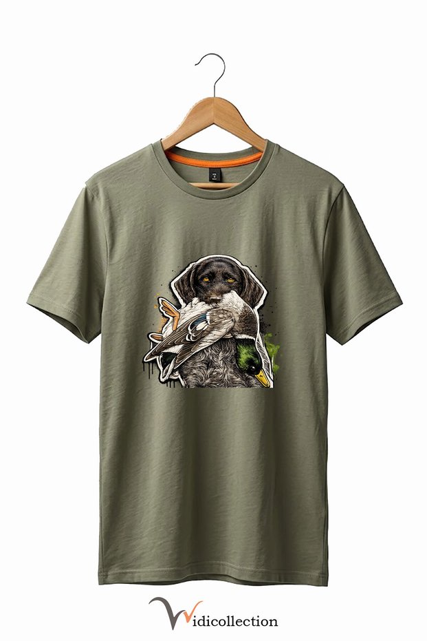Unisex Hunter Dog and Duck Printed Duck Hunting Nature and Wildlife Outdoor 100% Cotton Basic T-Shirt