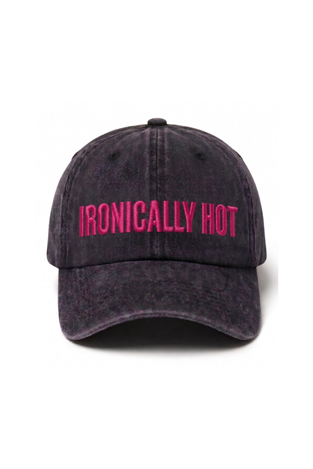 قبعة بيسبول مطرزة قابلة للغسل بتصميم ''IRONICALLY HOT''