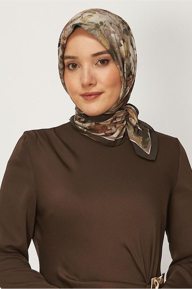وشاح منقوش 8627 - 1