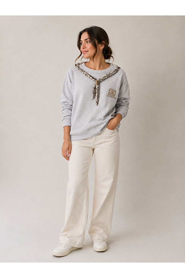 Women's 3-Ply Woolen Scarf with Stones and Sweatshirt Pullover Blouse