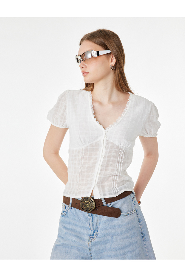 Slim Fit V-Neck Lace Detailed Cotton Viscose Blended Buttoned Short Balloon Sleeve Blouse