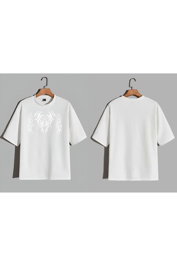Printed Oversized T-Shirt with Gothic Design and Eye-Catching Details