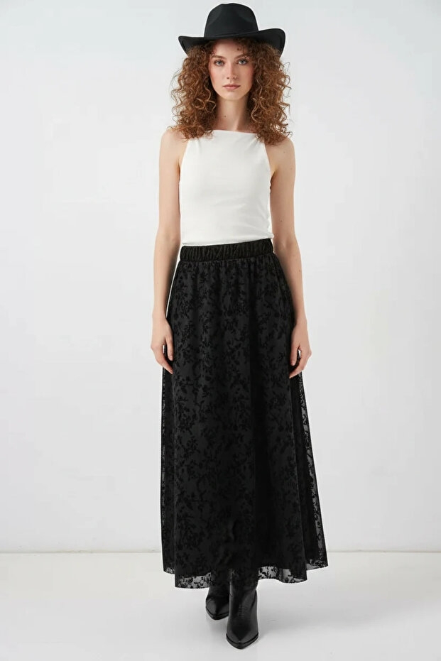 Women's Patterned Black Skirt