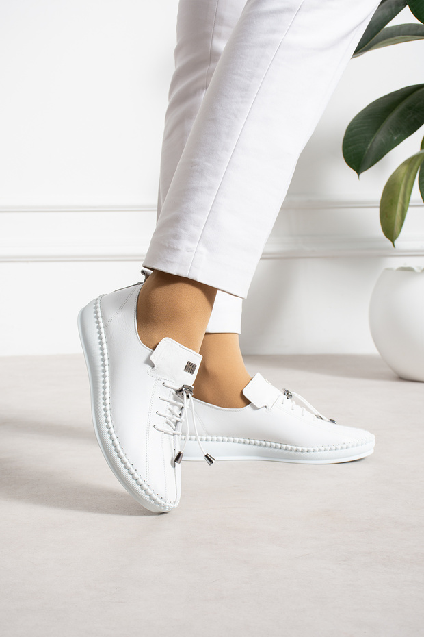 Elastic Genuine Leather Shoes