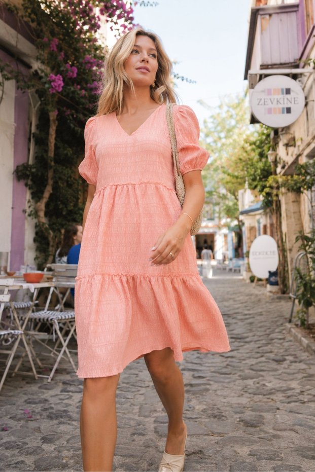 Women's Powder V-Neck Short Sleeve Ruffle Dress Arm-26Y001107