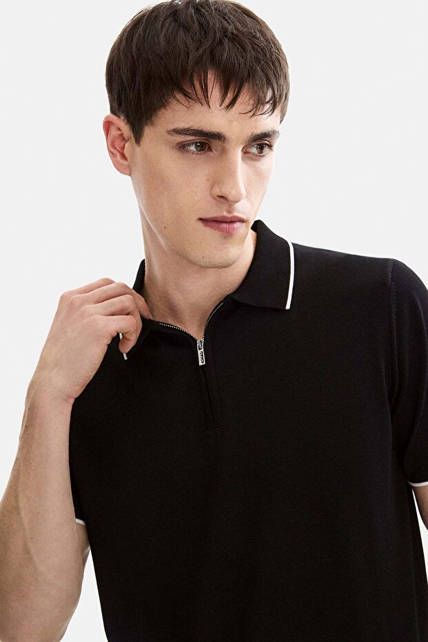 Black Zippered Polo Collar Regular Fit Knitted Sweater