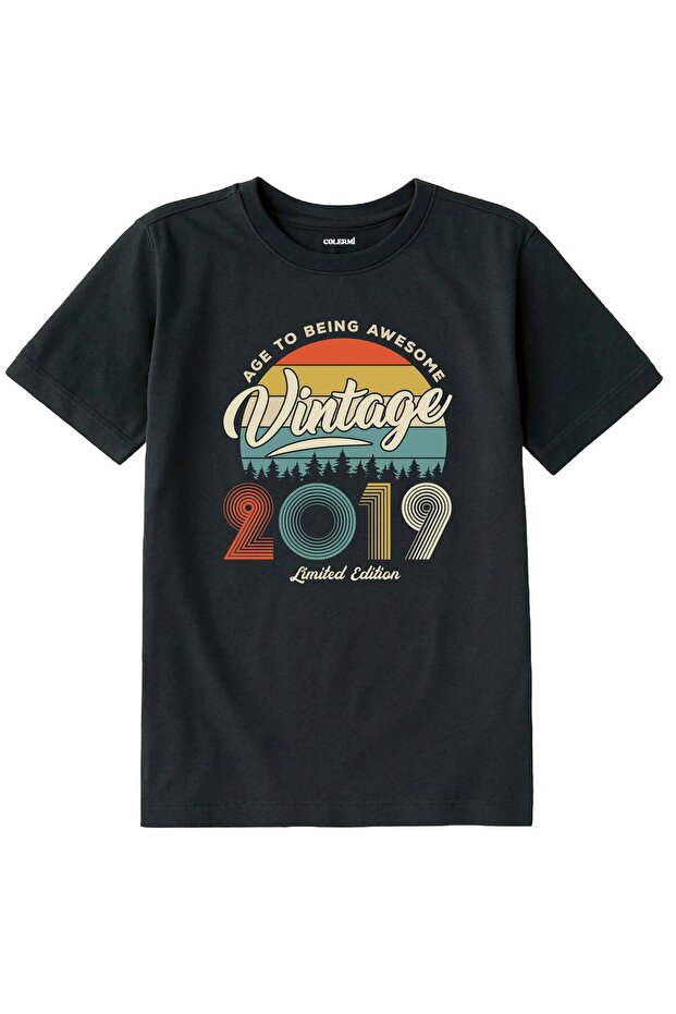 Vintage Kids T-Shirt – 2019 Birth Year Design
