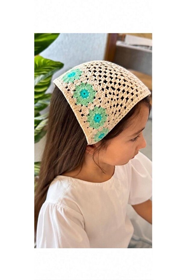 Green Daisy Knitted Bohemian Bandana