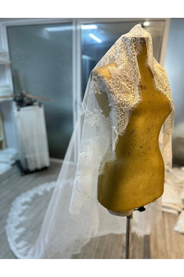 French Coupon Without Beads Bridal Veil