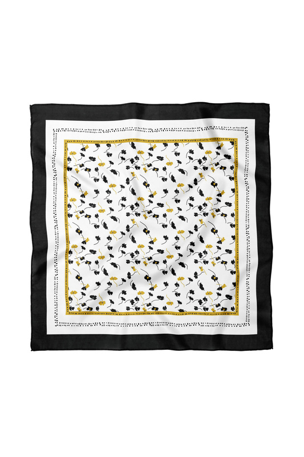 وشاح / باندانا منقوشة بالزهور مقاس 50×50 سم