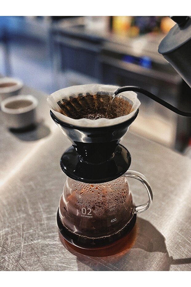 Brew Your Coffee Perfectly with the V60 Ceramic Brewing Set
