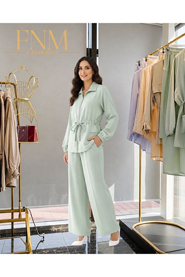 Elegant 2-piece set in a soft mint shade