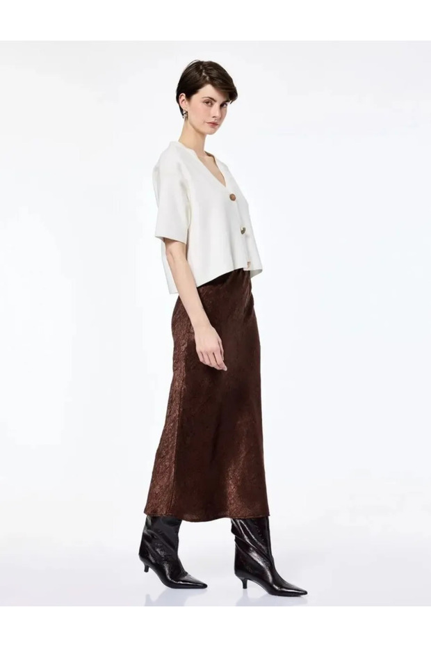 Balık Form Slim Fit Textured Satin Midi Skirt