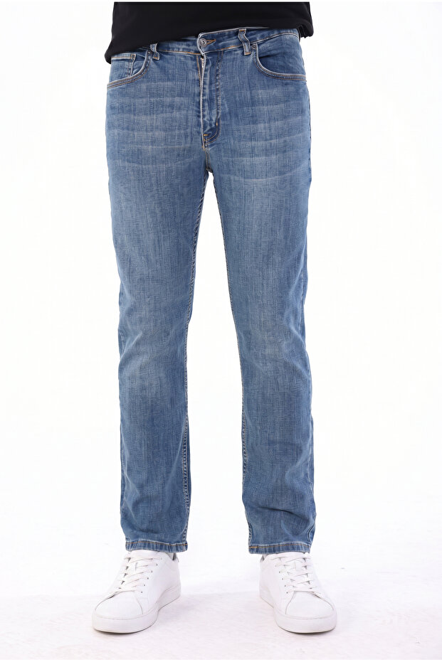 Men's Regular Fit Jeans – Flexible Fabric, Casual Comfortable Cut, Classic Denim Trousers