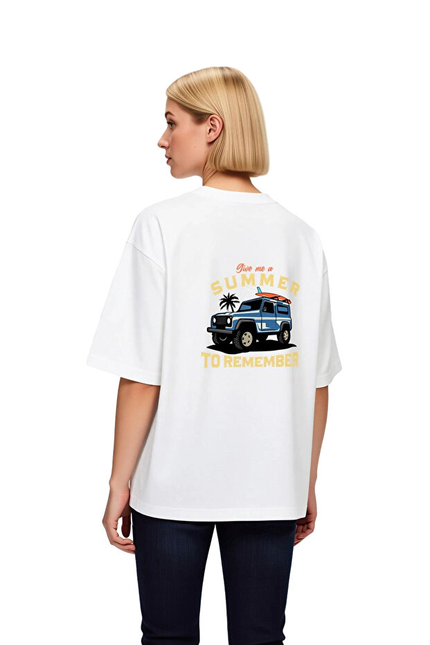 Unforgettable Summer Printed Women's Oversize T-Shirt
