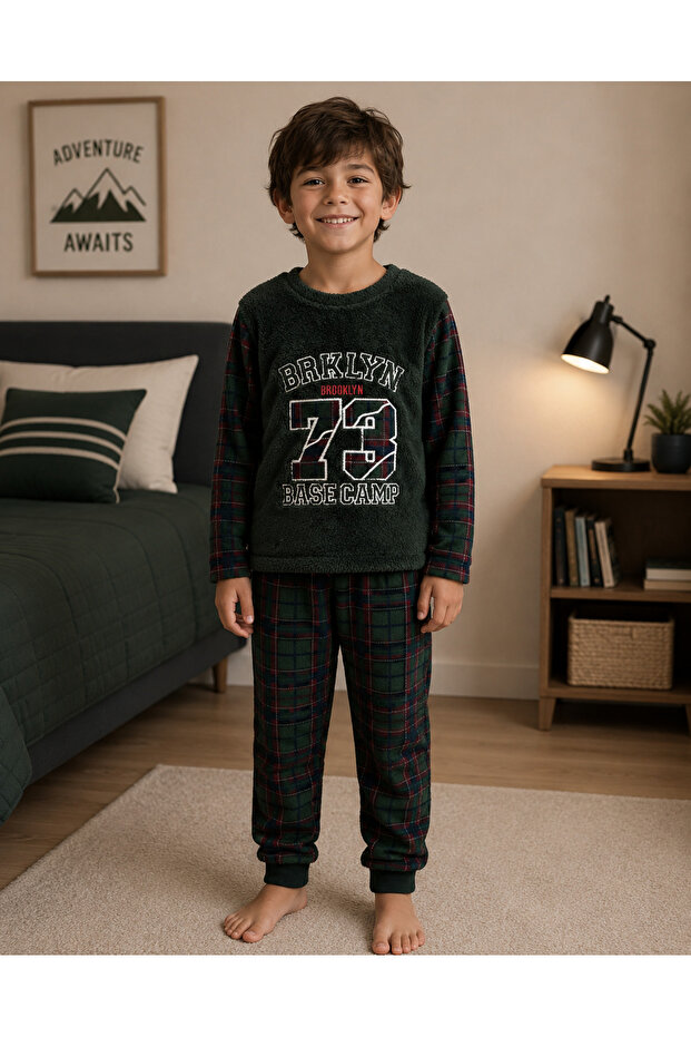 Boy's Green Brooklyn 73 Patterned Six Plaid Long Sleeve Winter Fleece Pajama Set