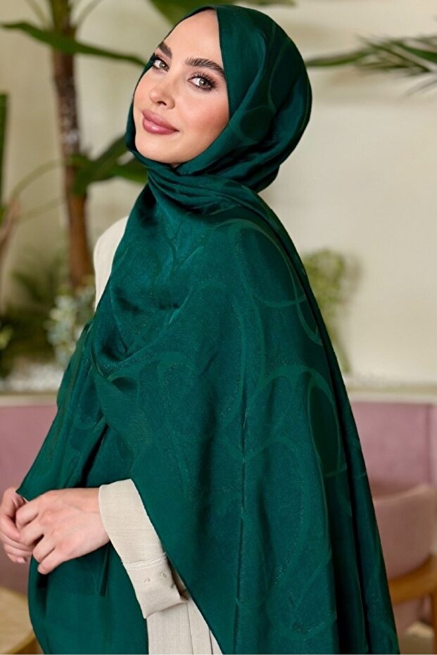 Diamond Huma Shawl