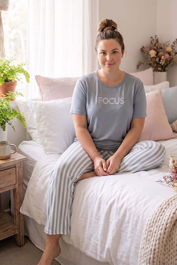 Striped Focus Printed Plus Size Short Sleeve Pajama Set