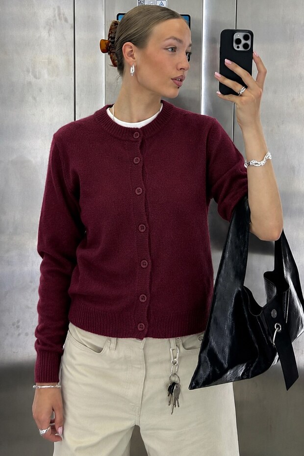 Burgundy Comfortable Fit Buttoned Knitwear Women's Cardigan Mg2552