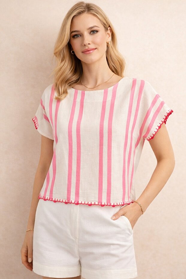 100% Cotton, Low-Sleeve Summer Blouse. With Knit Detailing on the Edges, Suitable for Every Day and Every Environment.