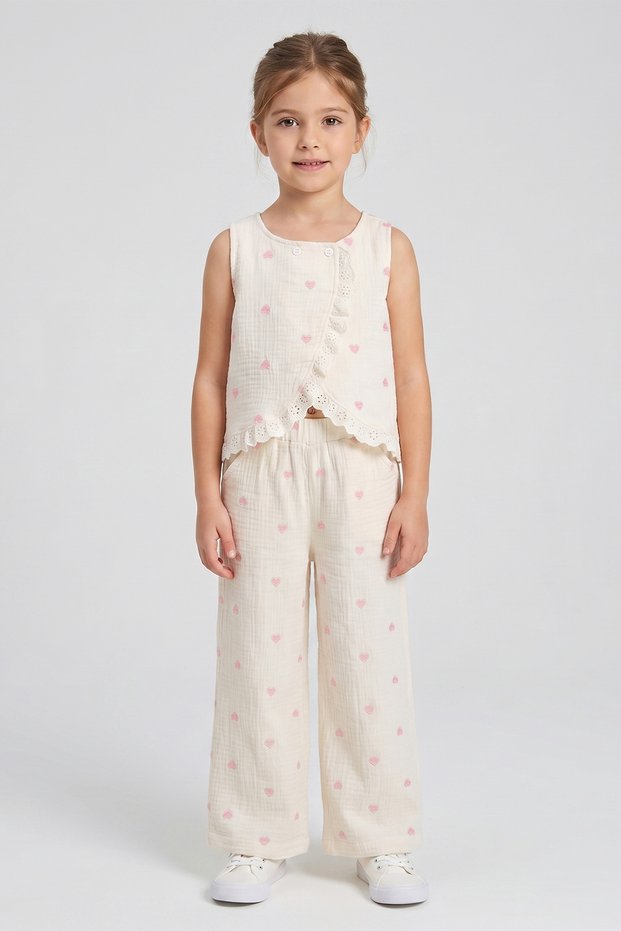 Girl's Muslin Fabric Heart Embroidered Comfortable Fit Two-Piece Set