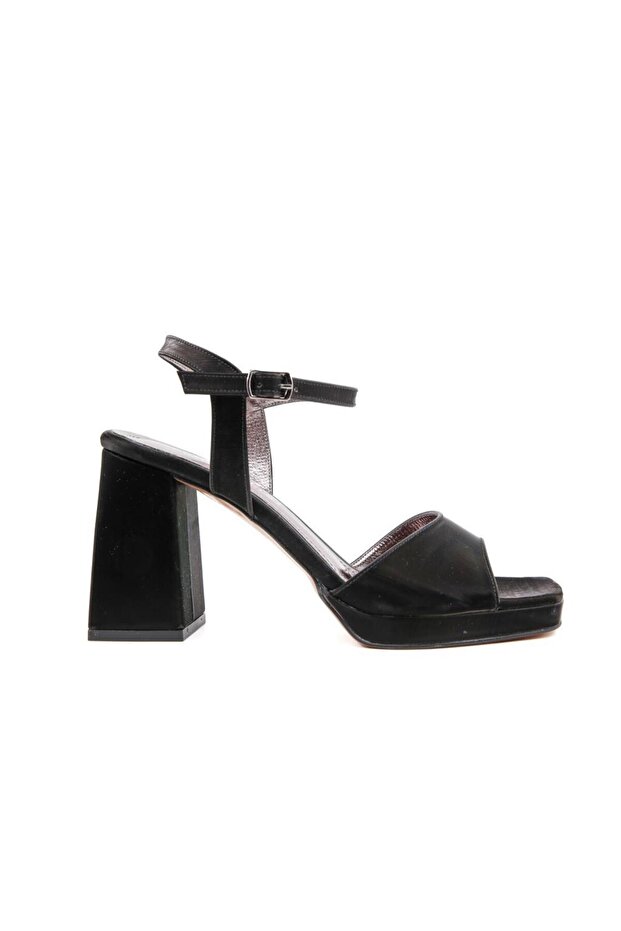 08 K88 Black Women's Heeled Shoes