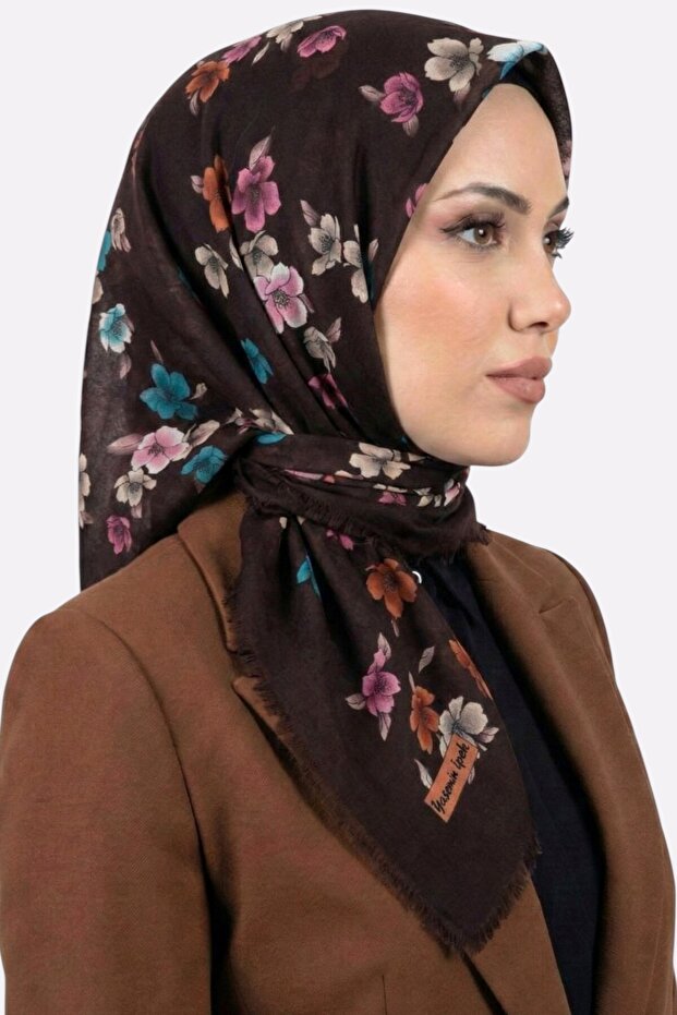 Women's Brown Floral Patterned Flared Scarf