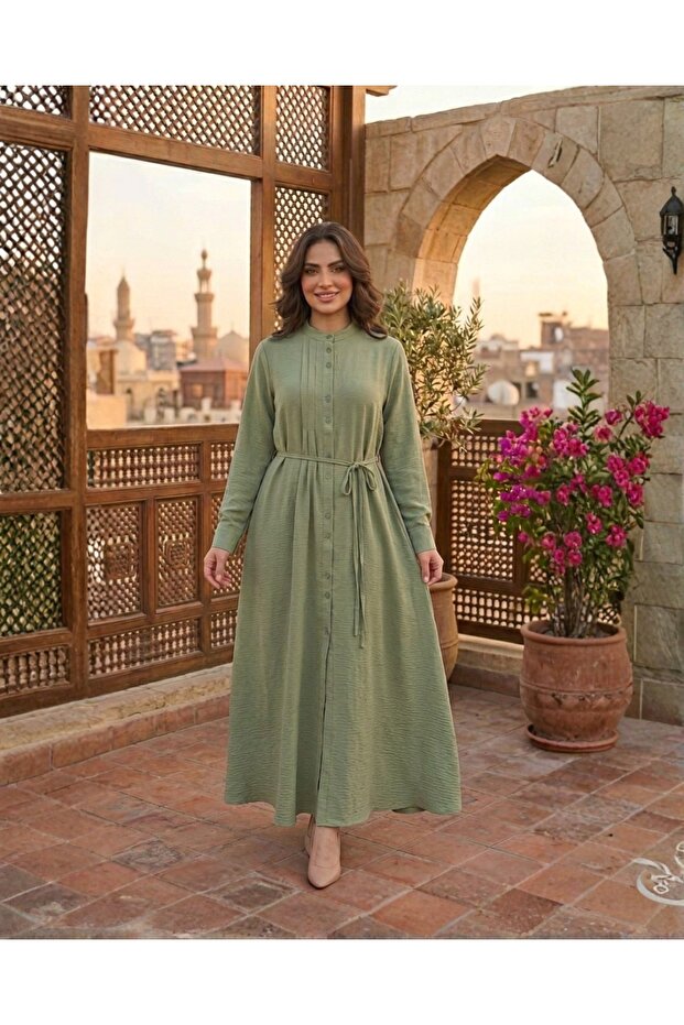فستان ماكسي أنيق مطوي بأزرار أمامية