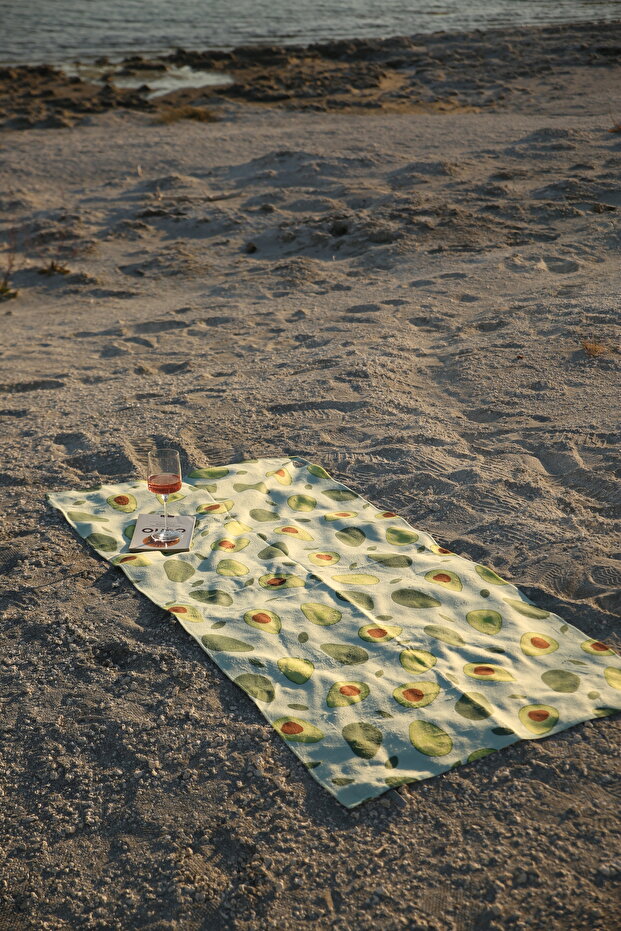 75X150 Beach Towel – Soft Textured Absorbent Sea and Pool Towel