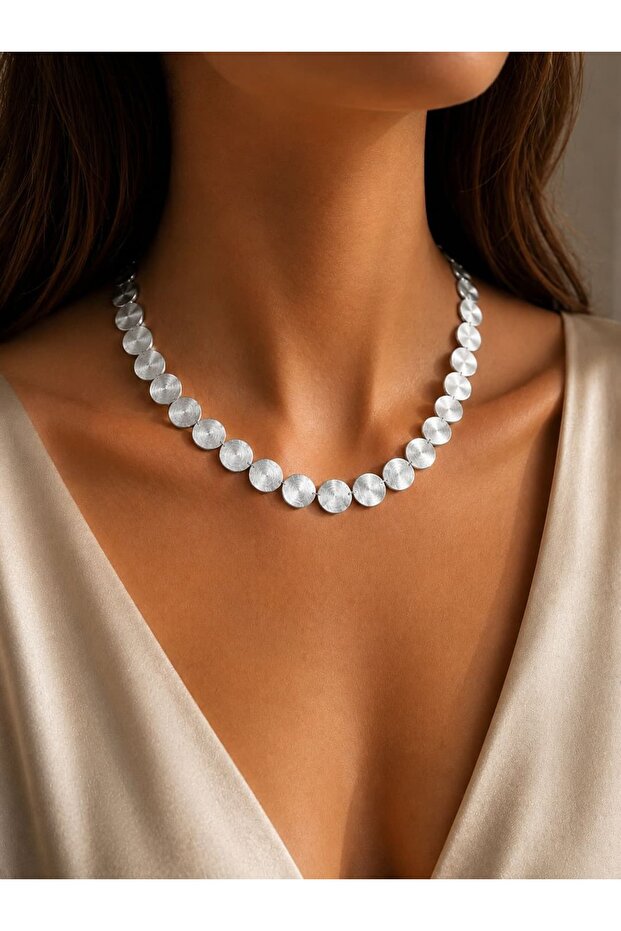 Bohemian Circle Oval Silver Color Plate Flake Design Necklace