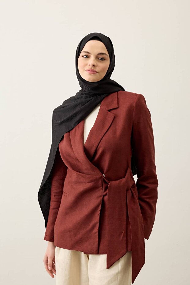 شال جاكار حريري بنمط ريتما
