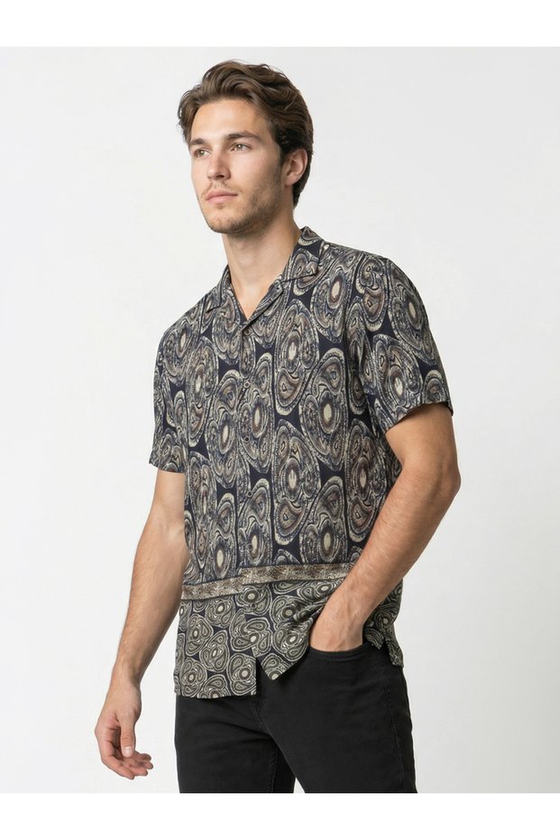 Men Paisley Printed Cuban Collar Shirt