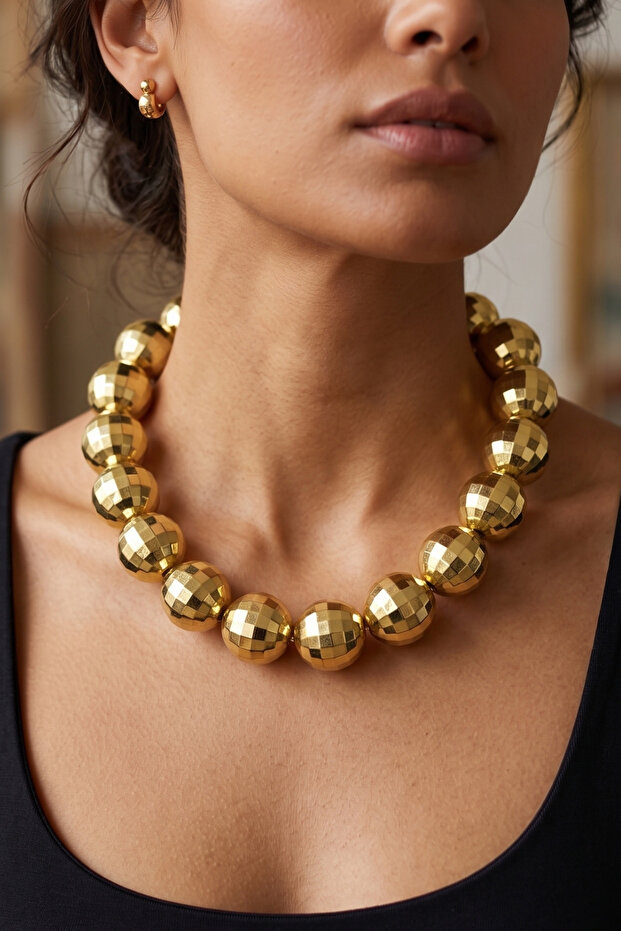 World Great Ball Style Necklace